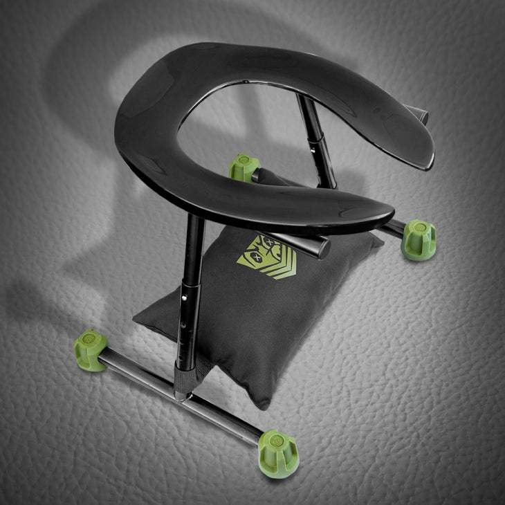 Fort Troff Trench Rider Black with adjustable height and green rubber feet.