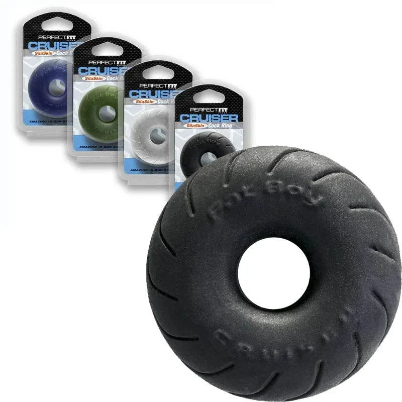 Perfect Fit Cruiser black stretchy cock ring made of TPR and silicone for a comfortable, gentle squeeze