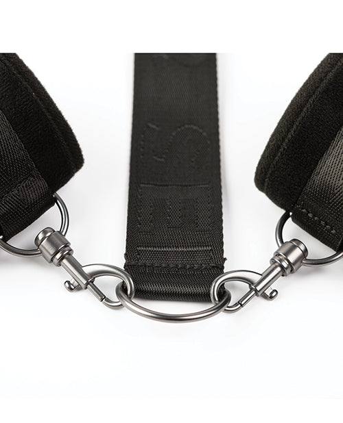 Sei Mio Neck Firmly in Check black adjustable neck and wrist restraint kit with metal rings and secure clips