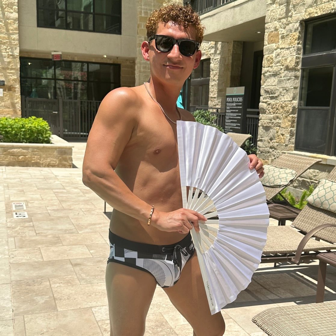 The White Fan (UV) by Hand Fan