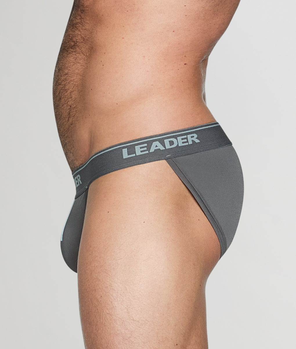 Leader Sports Brief