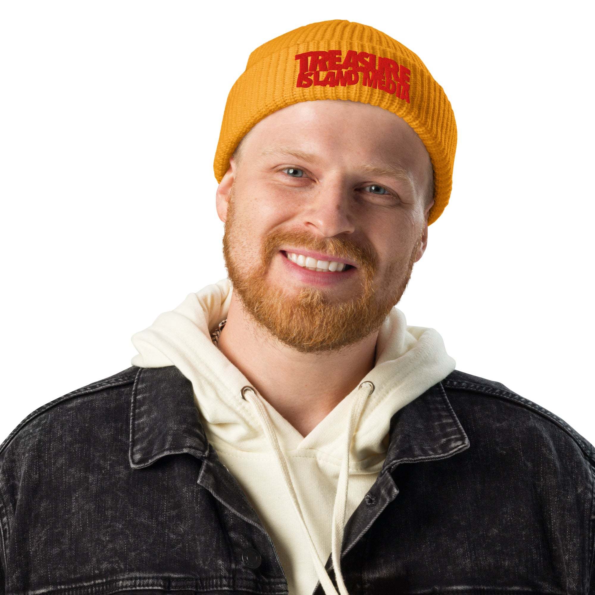 Yellow fisherman-style beanie, ribbed knit, worn by a person, TIM Fisherman beanie.